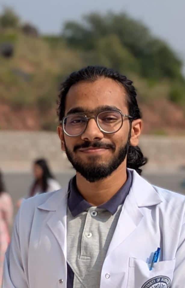 huzaifa NUST School of Health Sciences Medical College, Pakistan